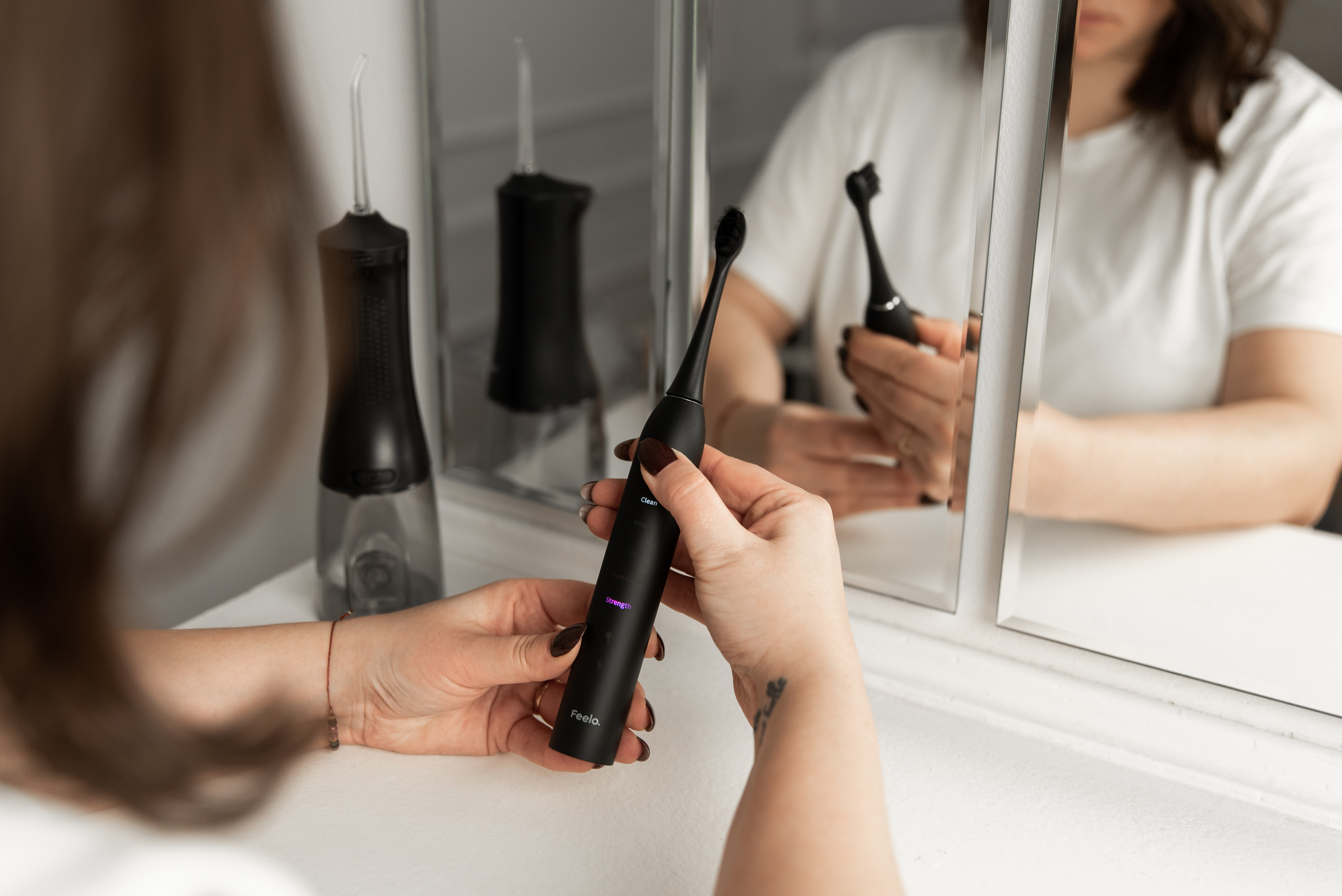 Feelo PRO Black szczoteczka soniczna z etui podróżnym DSC_7943