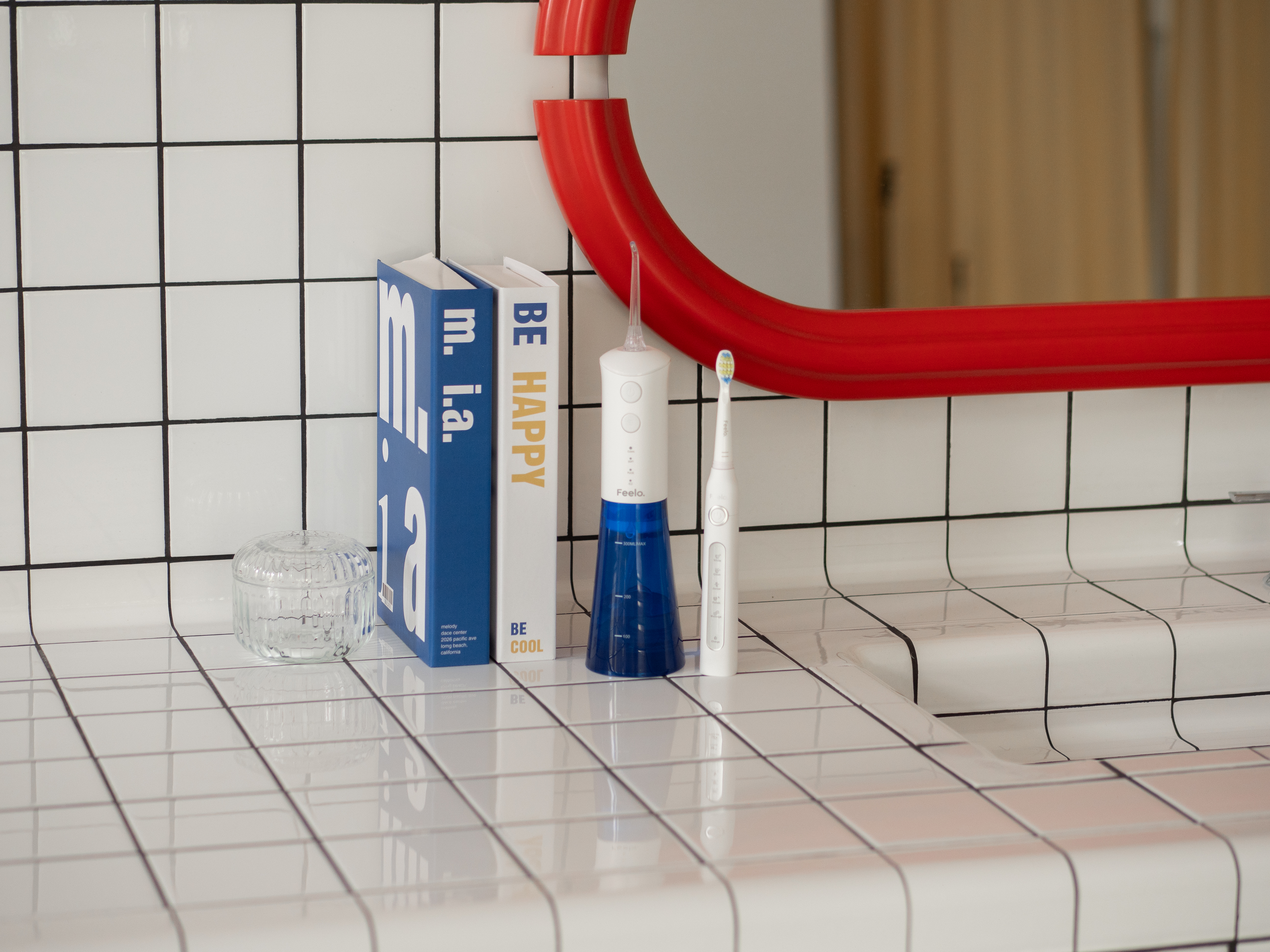 Feelo Easy szczoteczka soniczna z etui podróżnym i 8 końcówkami P1133144_2